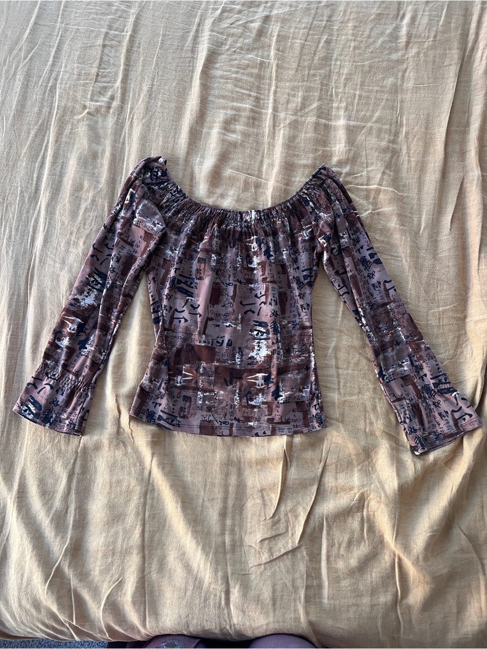 Vintage Casting Paris Calligraphy Print Off-Shoulder Top